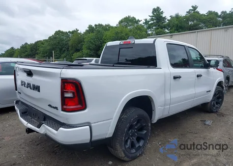 2025 Ram 1500 из США, поврежденный, VIN 1C6RRFFG5SN531096